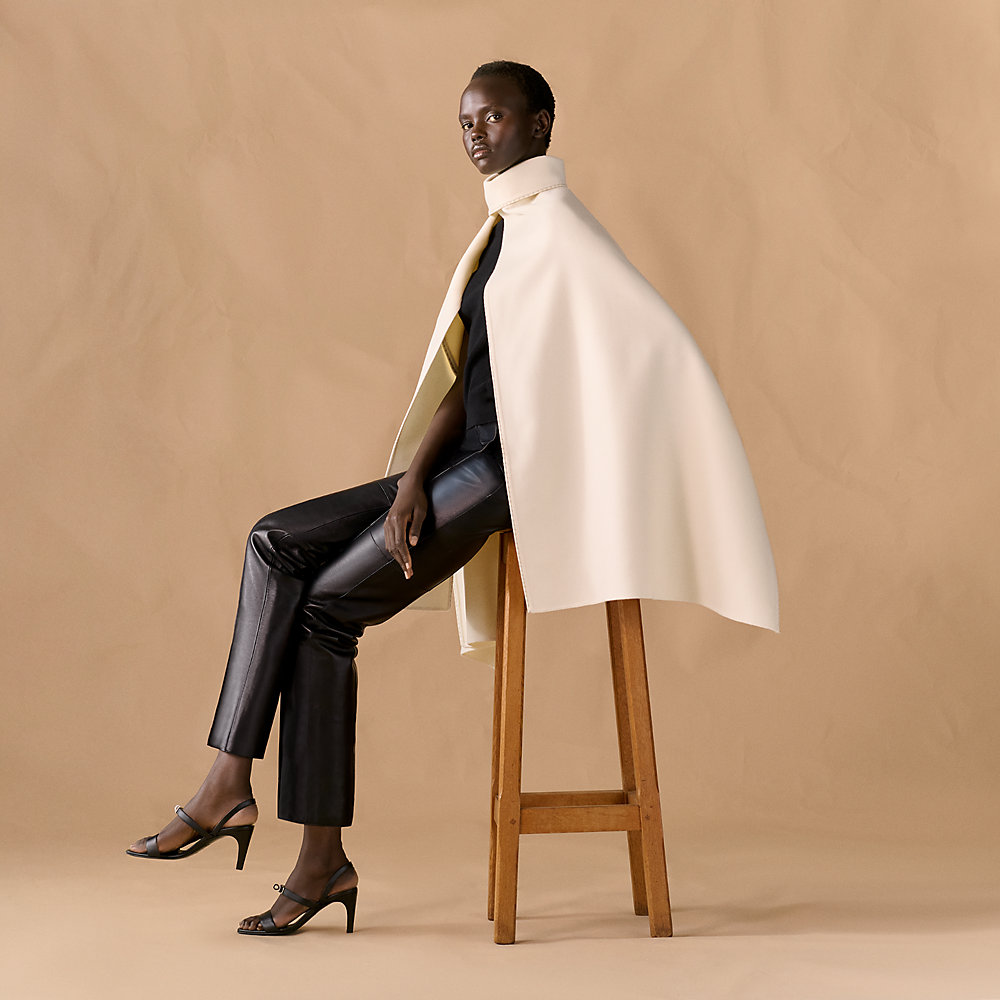 マフラー レザーパイピング | Hermès - エルメス-公式サイト